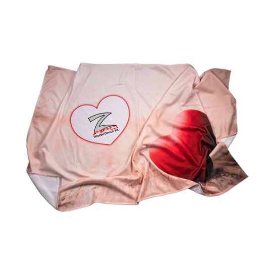 Microfiber fleece blanket made of 100% polyester, size 95 x 150 cm, printed on one side with various motifs
